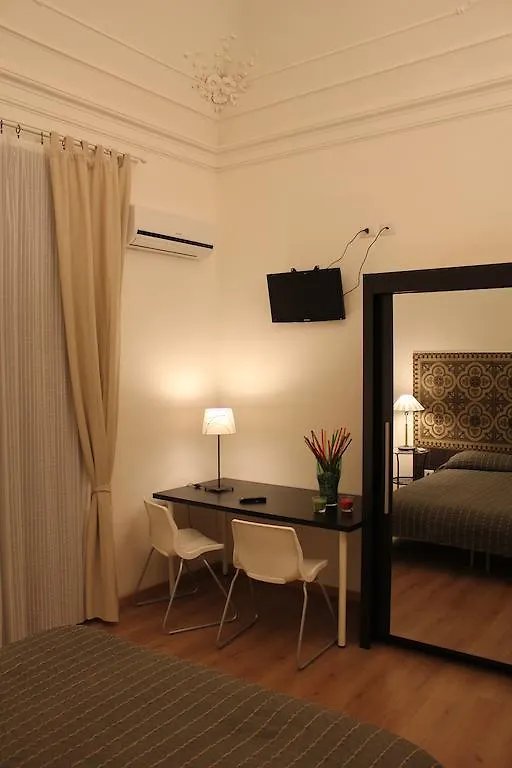 Bed & Breakfast Giro B&B Catania Italy
